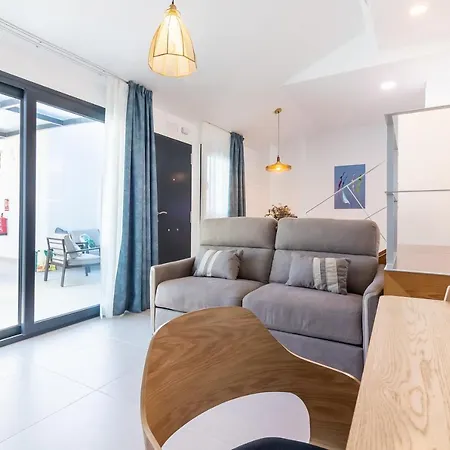 Daire Center Flat Mariblanca 12 Sun & Terrace Boutique *