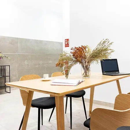 Center Flat Mariblanca 12 Sun & Terrace Boutique Lägenhet