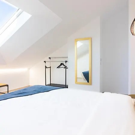 Center Flat Mariblanca 12 Sun & Terrace Boutique شقة مالقة